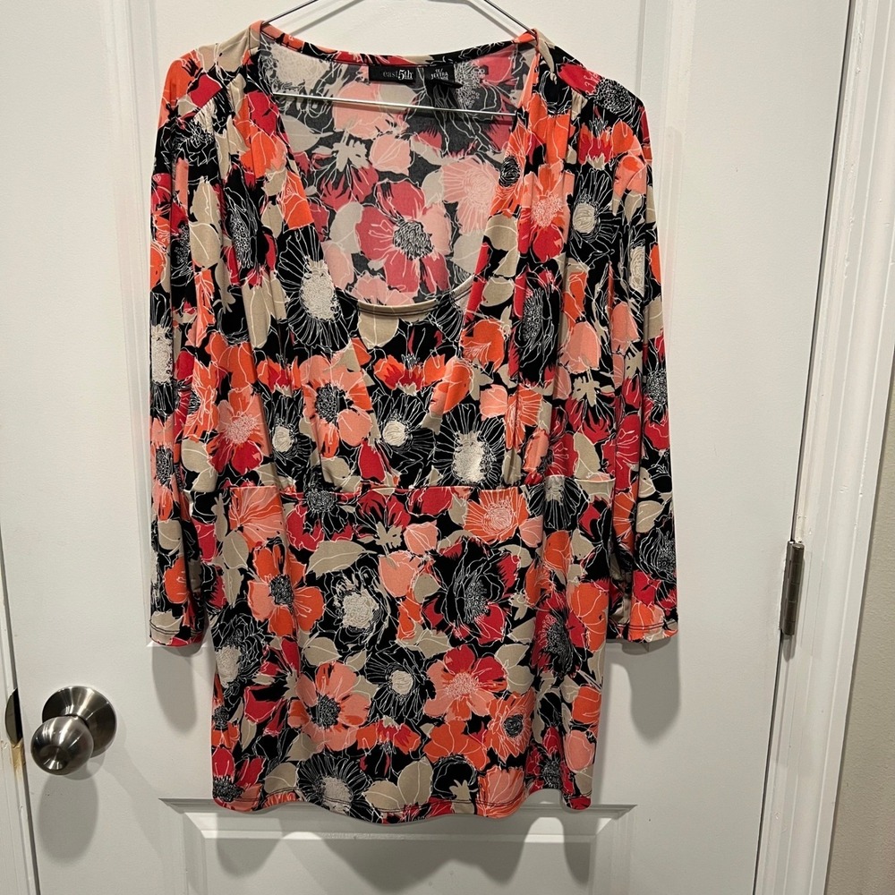 East 5th Womens Blouse Floral Surplice V-Neck Red 1X